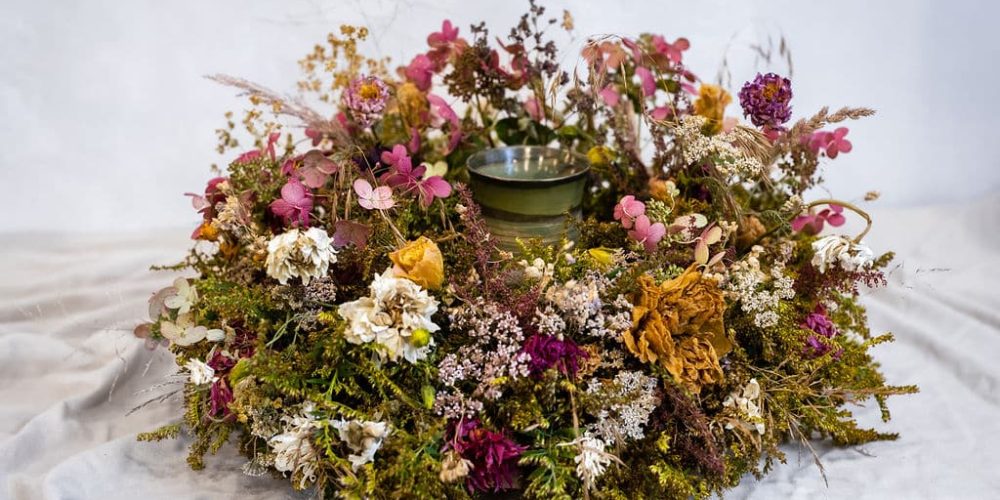 Les avantages des fleurs séchées pour les funérailles