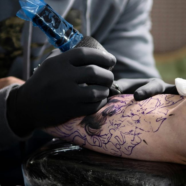 Choisir le bon salon de tatouage à Longueuil : conseils pour un travail de qualité